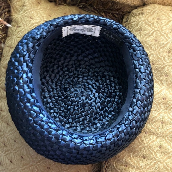 Vintage Blue Raffia Straw Hat w Feathers main image 8